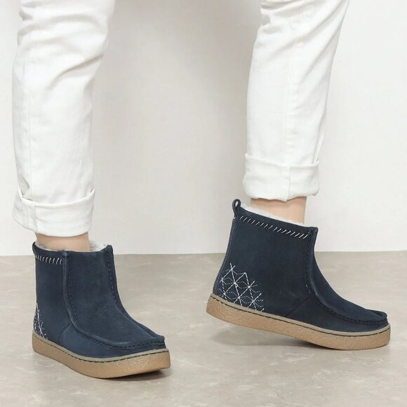 NEW CLARKS Barleigh Pull On Boots navy for womens 367tn - Picture 1 of 11